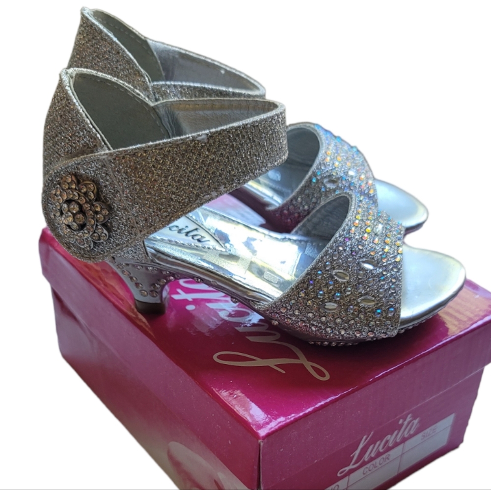 Lucita Girl's Open Toe Silver Rhinestone Pagent Casual Dress Shoes, Toddler 5